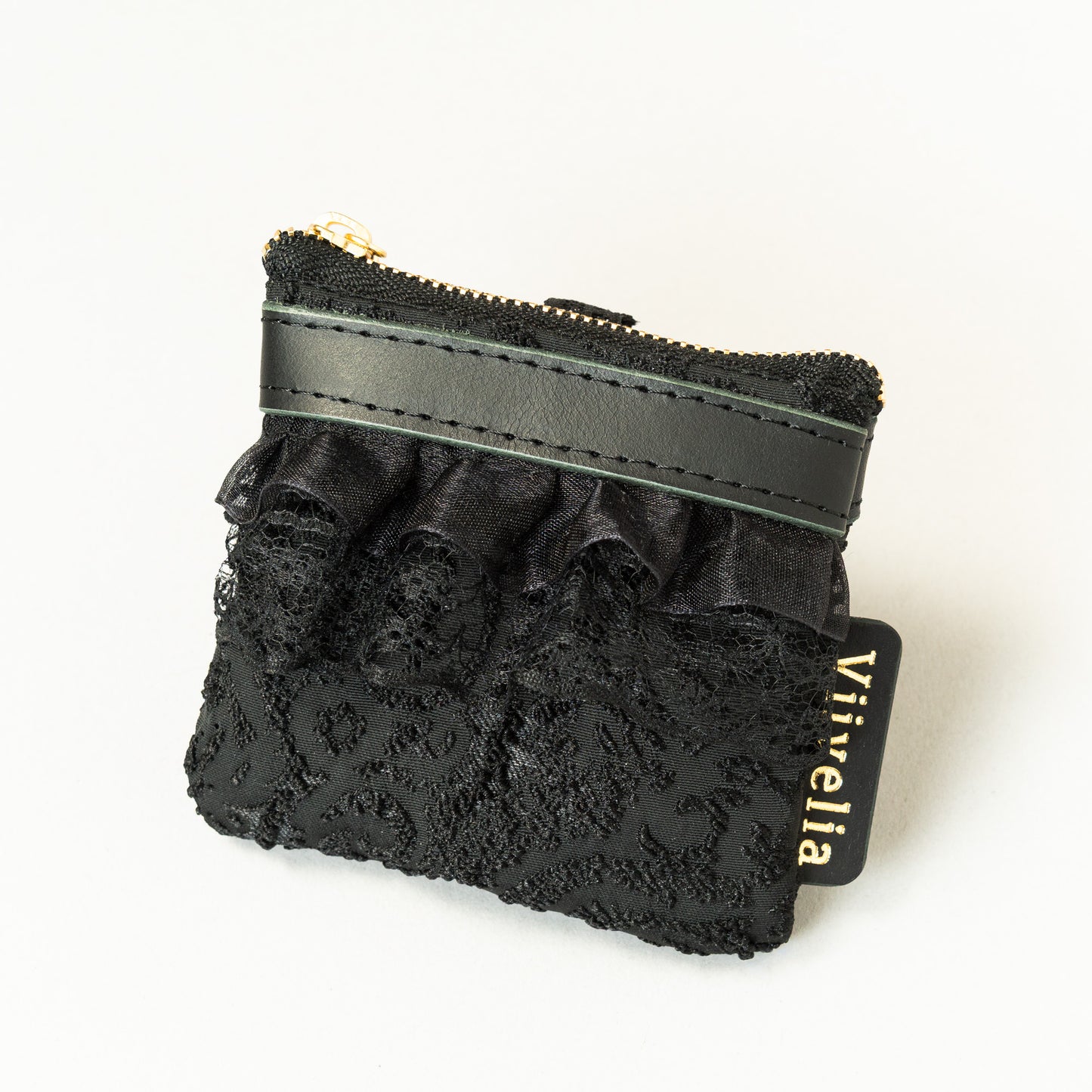Fleur de Nuit Mini Pouch（フルール・ド・ニュイ ミニ ポーチ）｜黒ジャガード生地とレースを重ねたViiveliaのミニポーチ。小銭やリップなどの小物収納に使えるコンパクトポーチ。