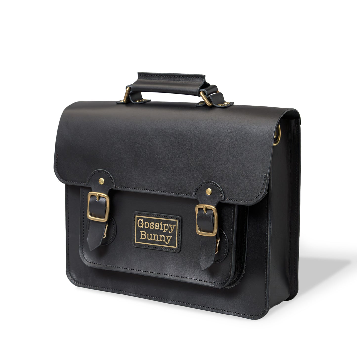 Roavan（ローバン） Gossipy Bunny（ゴシッピーバニー） HEX CODE（ヘックスコード） 本革サッチェルバッグ。クラシックな英国風デザインに、デジタル時代を象徴するモダンな感性を融合。ブラックレザーと真鍮パーツが輝く、通勤・通学・日常使いに適した日本製レザーバッグ。