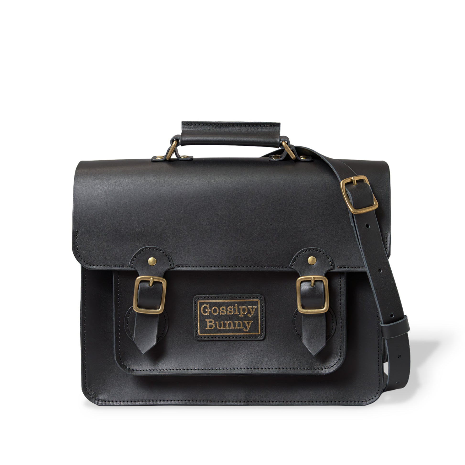 Roavan（ローバン） Gossipy Bunny（ゴシッピーバニー） HEX CODE（ヘックスコード） 本革サッチェルバッグ。クラシックな英国風デザインに、デジタル時代を象徴するモダンな感性を融合。ブラックレザーと真鍮パーツが輝く、通勤・通学・日常使いに適した日本製レザーバッグ。