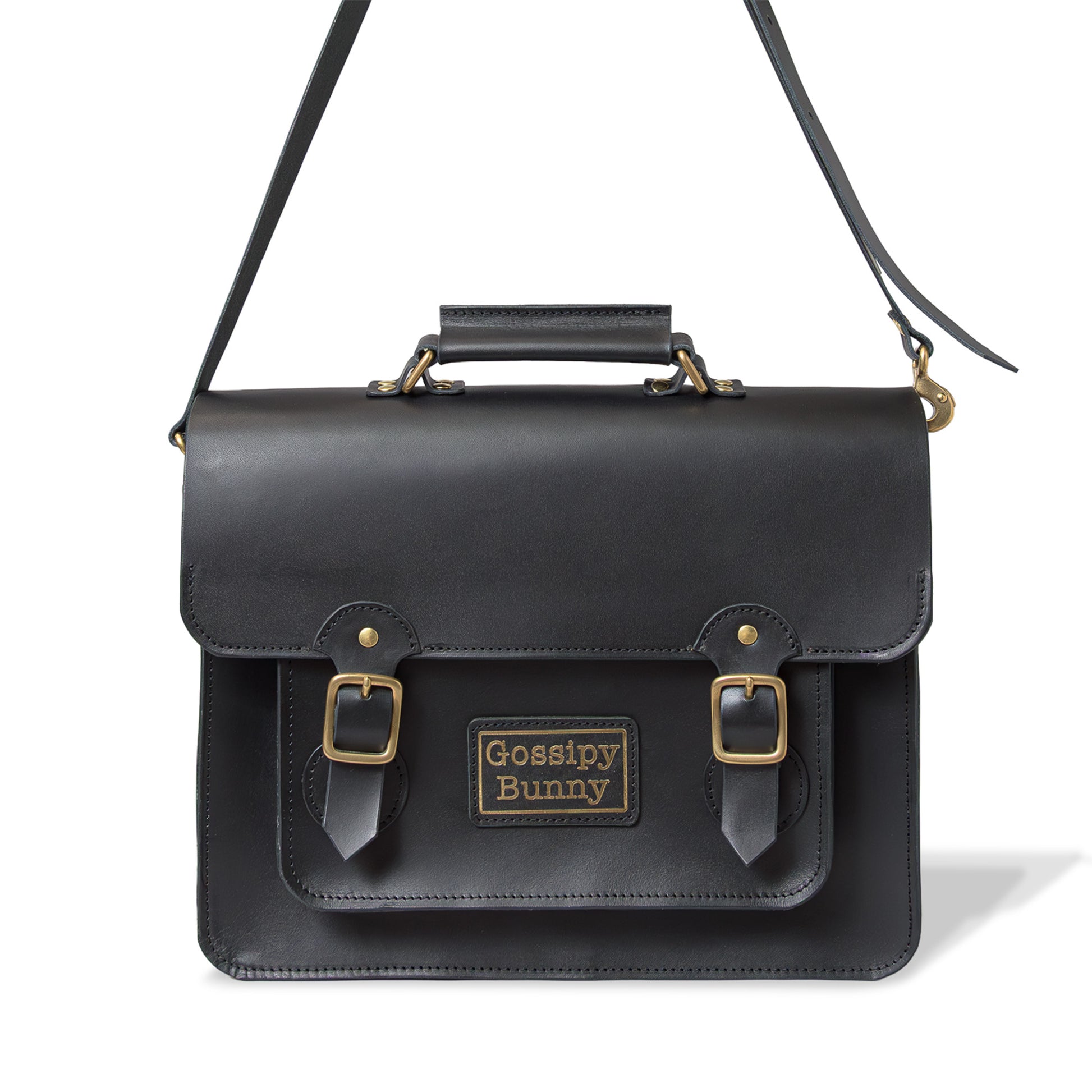Roavan（ローバン） Gossipy Bunny（ゴシッピーバニー） HEX CODE（ヘックスコード） 本革サッチェルバッグ。クラシックな英国風デザインに、デジタル時代を象徴するモダンな感性を融合。ブラックレザーと真鍮パーツが輝く、通勤・通学・日常使いに適した日本製レザーバッグ。